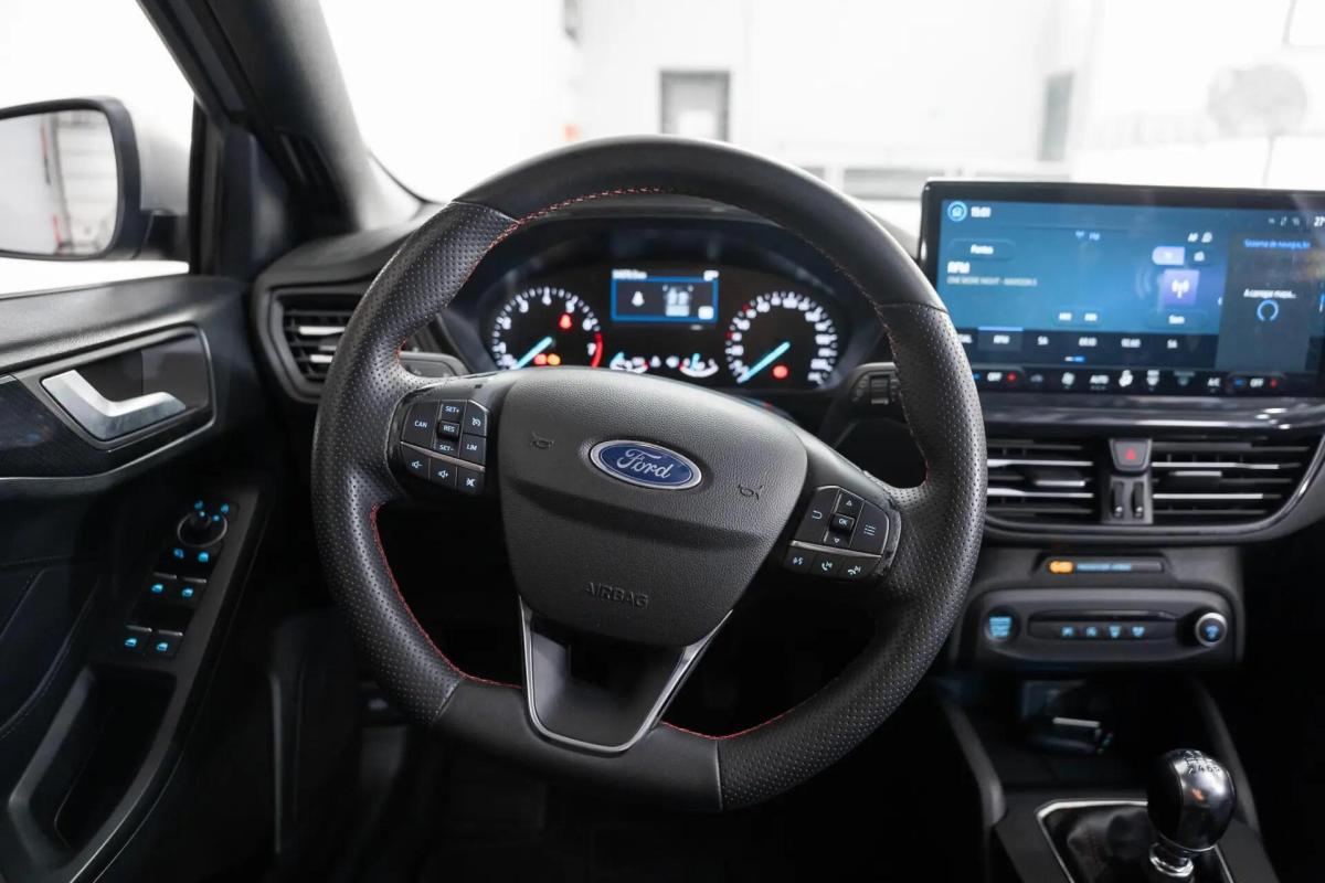 ford-focus-2024-gasolina-998cc