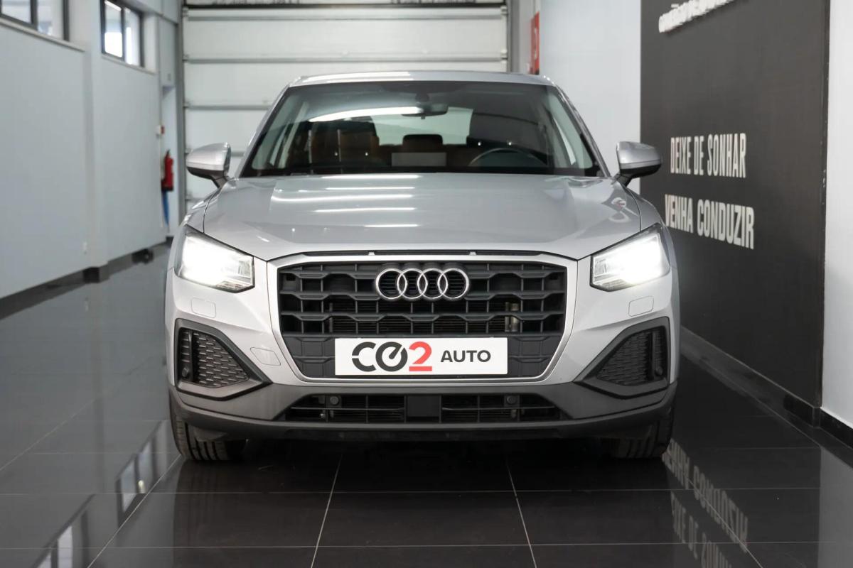audi-q2-2023-gasolina-999cc