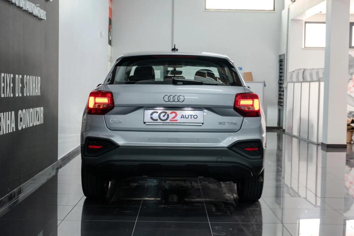 audi-q2-2023-gasolina-999cc