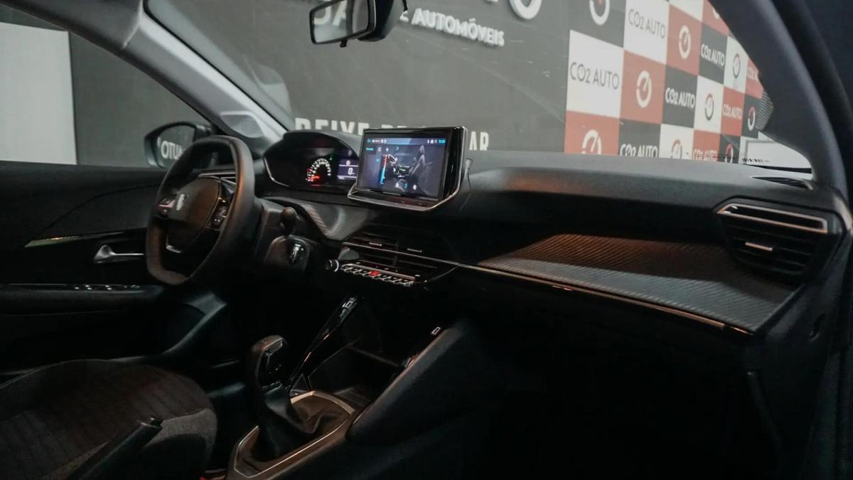 peugeot-208-2024-gasolina-1199cc