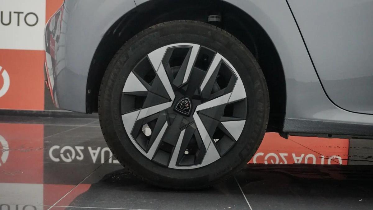 peugeot-208-2024-gasolina-1199cc