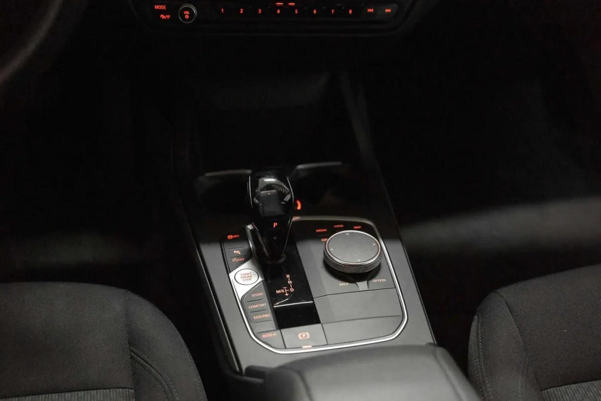 bmw-serie-1-116i-2024-gasolina-1499cc