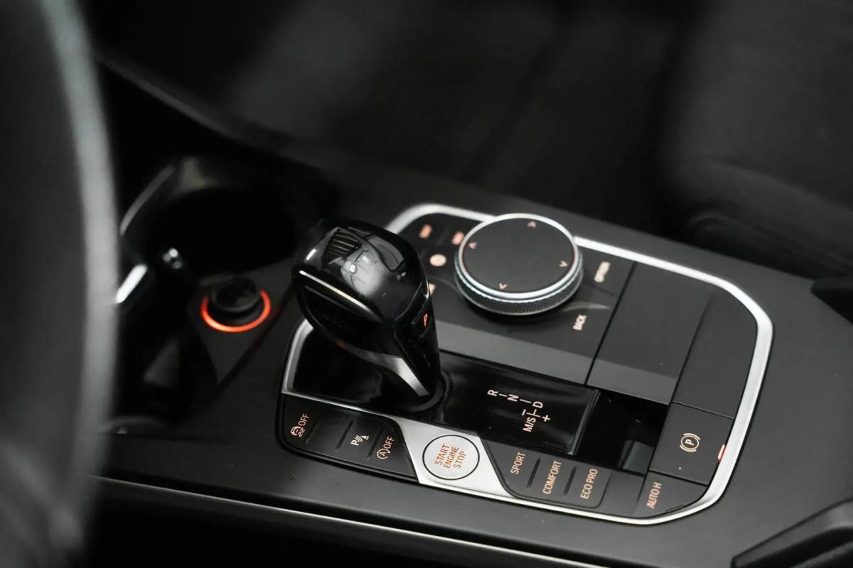 bmw-serie-1-116i-2024-gasolina-1499cc