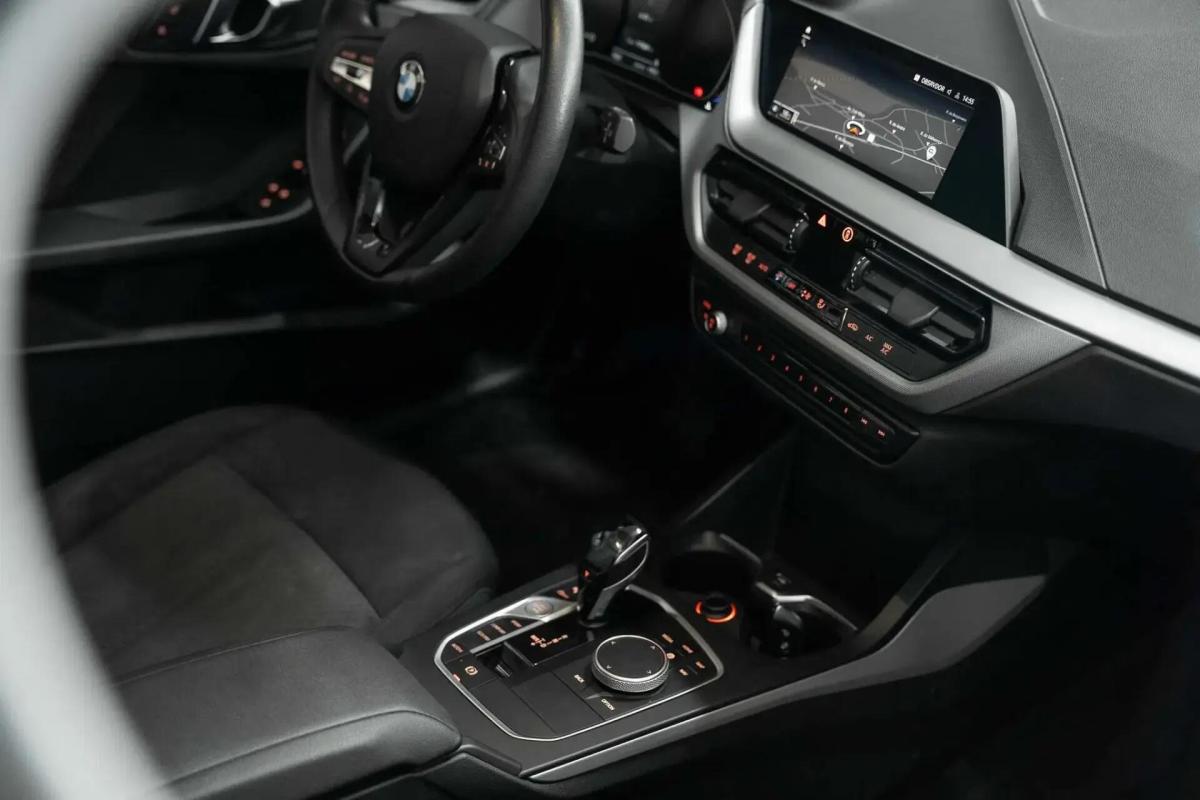 bmw-serie-1-116i-2024-gasolina-1499cc