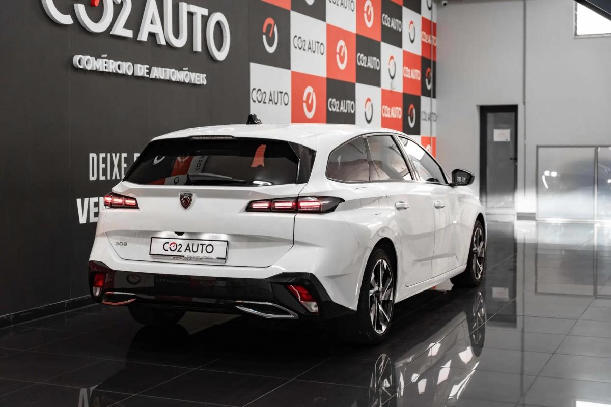 peugeot-308-sw-2024-hibrido-a-gasolina-1598cc