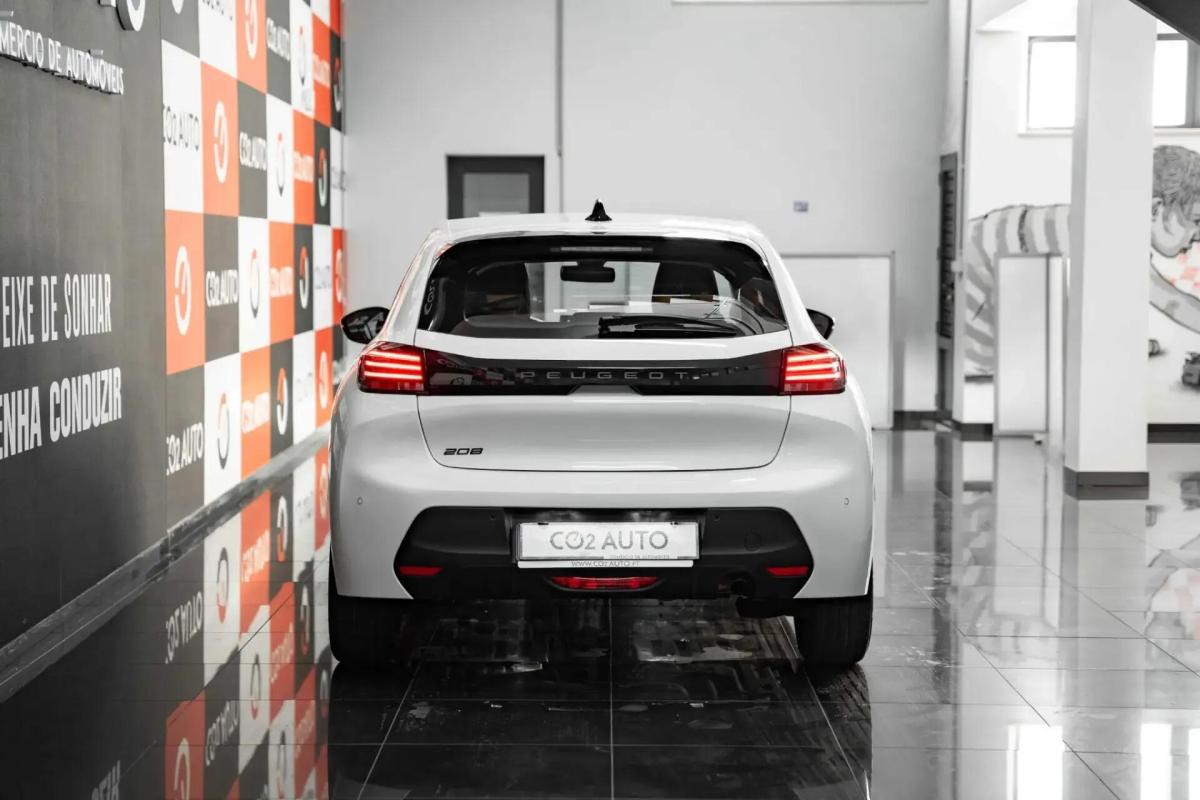 peugeot-208-2024-gasolina-1199cc