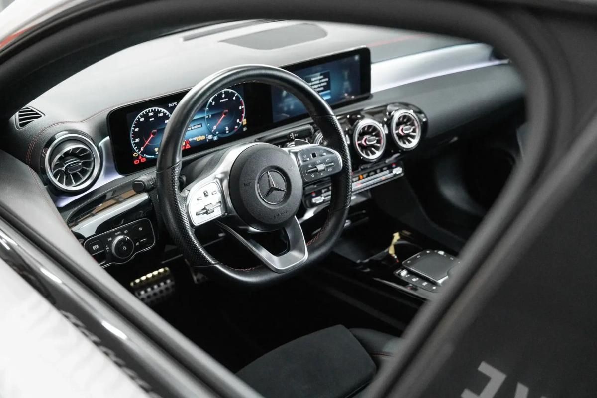 mercedes-benz-cla-2023-diesel-1950cc