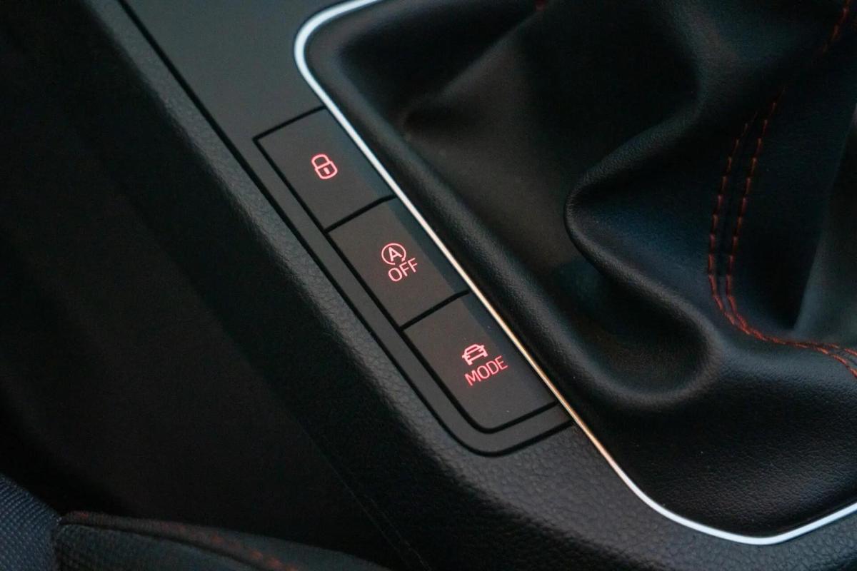 seat-ibiza-2025-gasolina-999cc