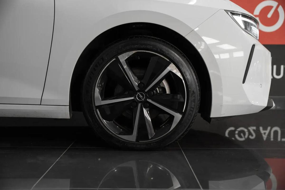 opel-astra-2023-gasolina-1199cc
