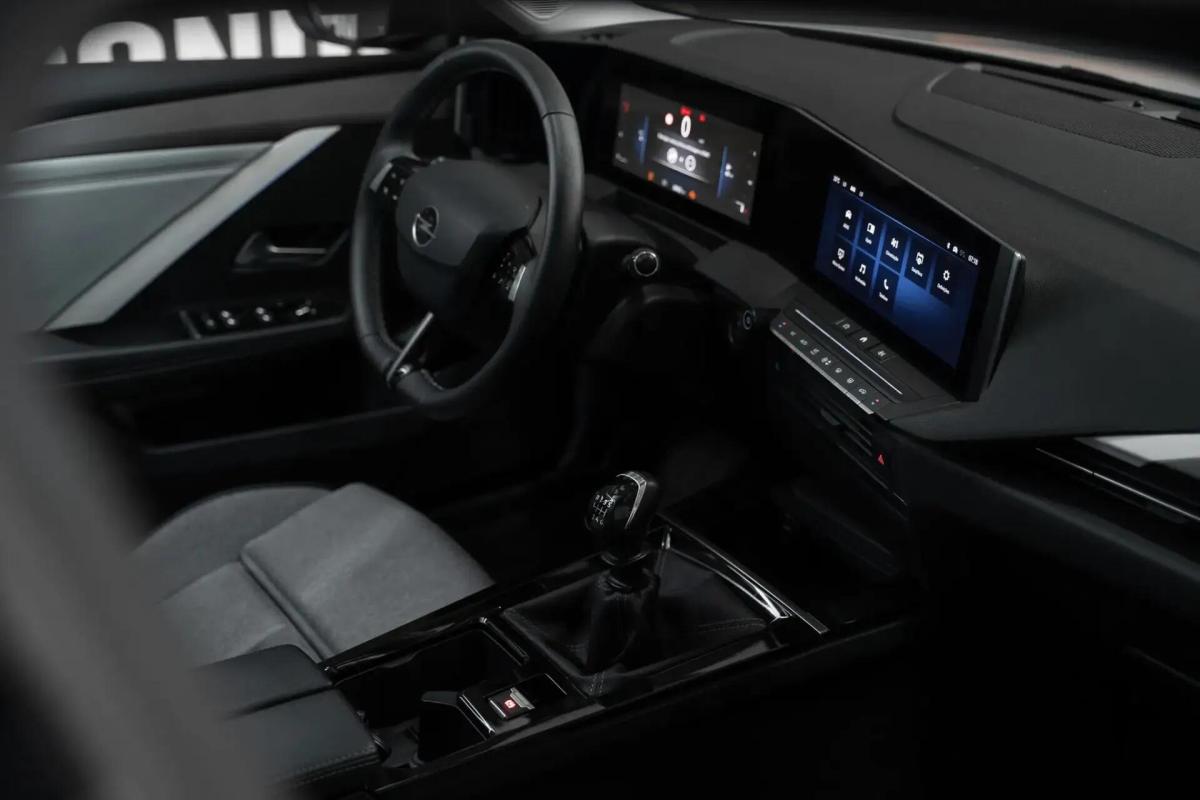 opel-astra-2023-gasolina-1199cc
