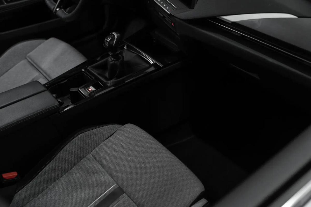 opel-astra-2023-gasolina-1199cc