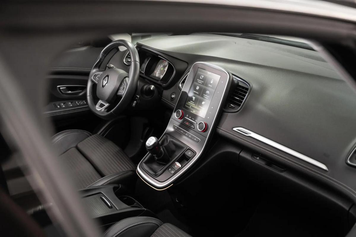 renault-grand-scenic-2018-gasolina-1197cc