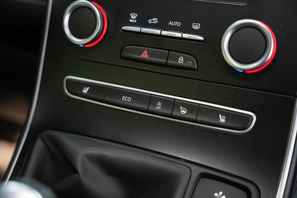 renault-grand-scenic-2018-gasolina-1197cc