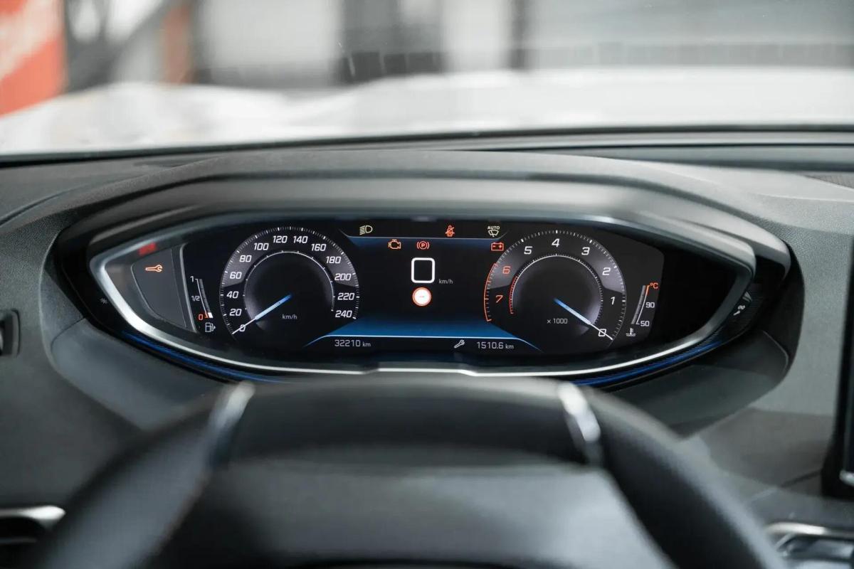 peugeot-3008-2023-gasolina-1199cc
