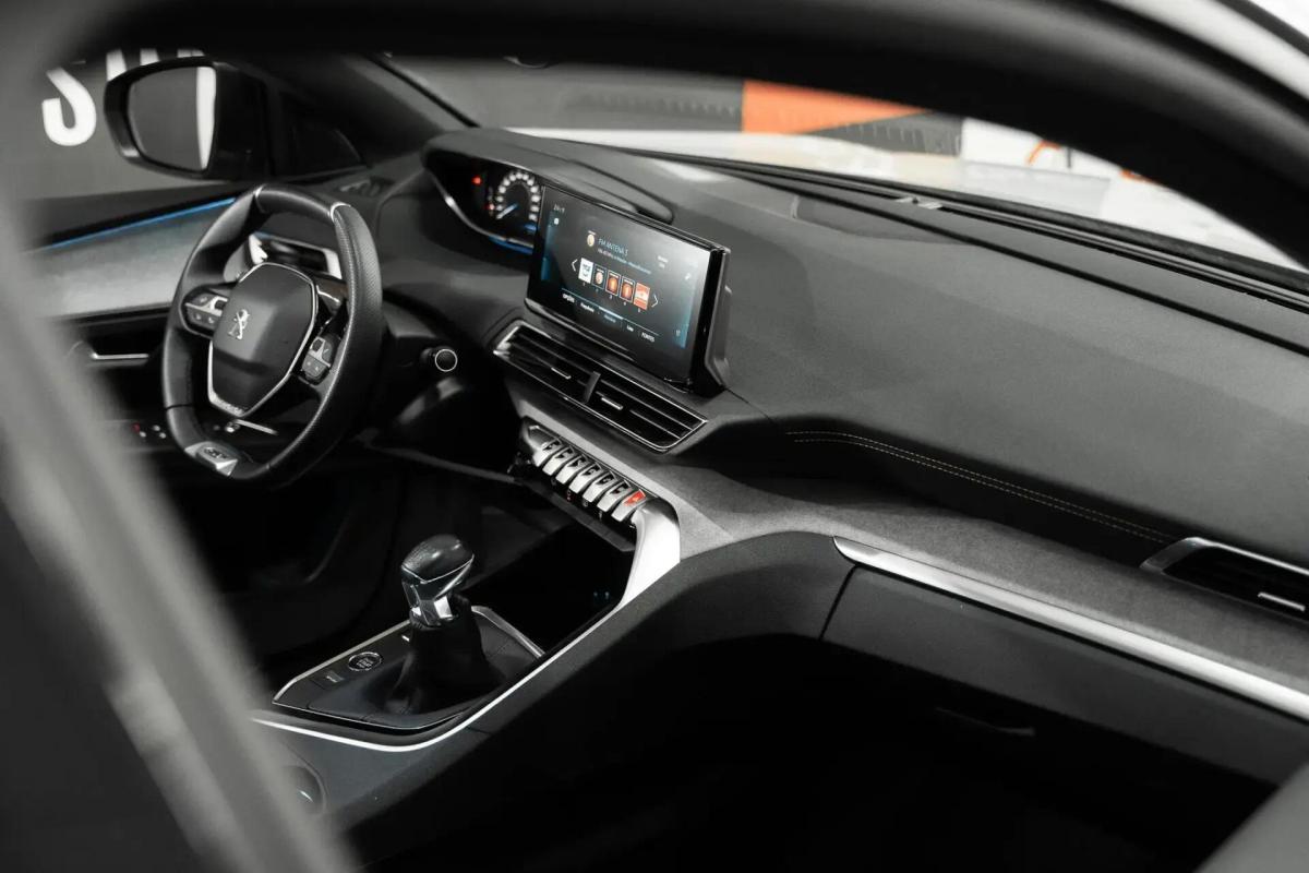 peugeot-3008-2023-gasolina-1199cc
