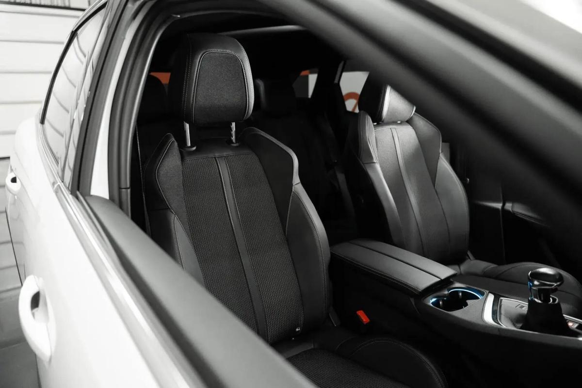 peugeot-3008-2023-gasolina-1199cc
