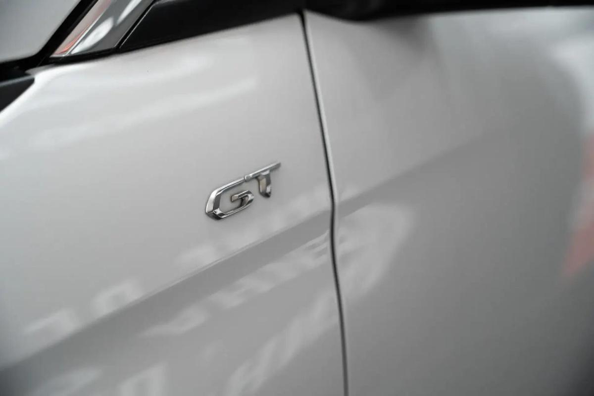 peugeot-3008-2023-gasolina-1199cc