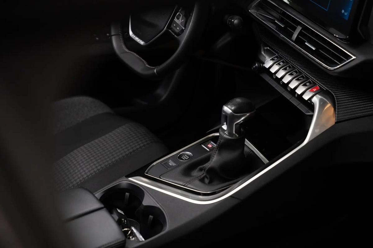 peugeot-3008-2021-diesel-1499cc