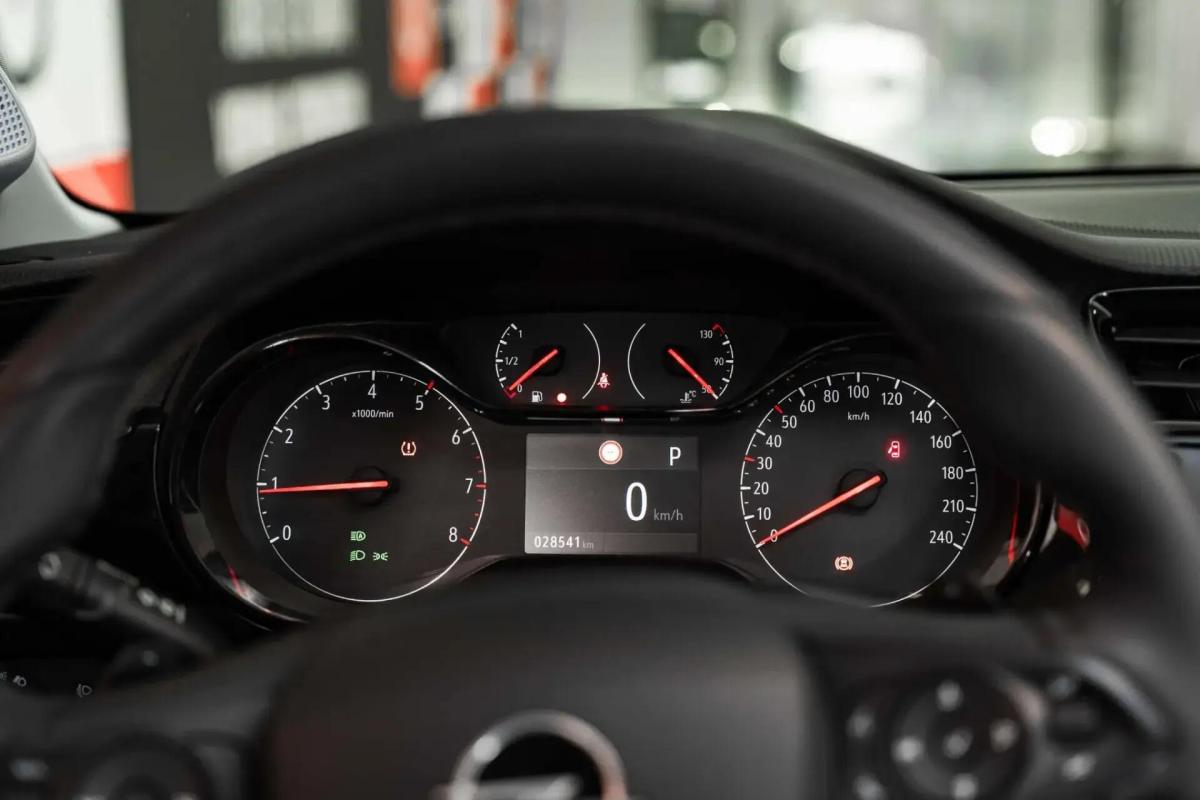 opel-corsa-2024-gasolina-1199cc