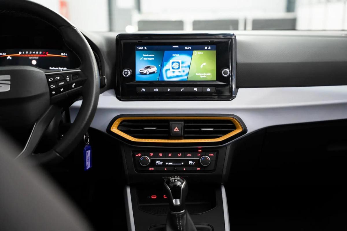 seat-arona-2024-gasolina-999cc