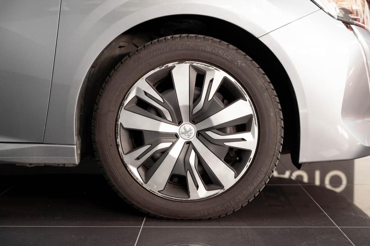 peugeot-208-2023-diesel-1499cc