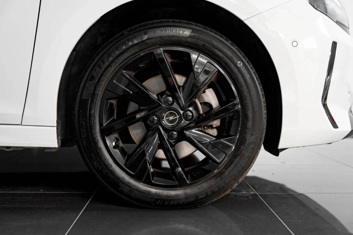 opel-corsa-2025-gasolina-1199cc
