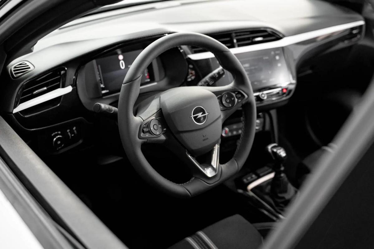 opel-corsa-2025-gasolina-1199cc