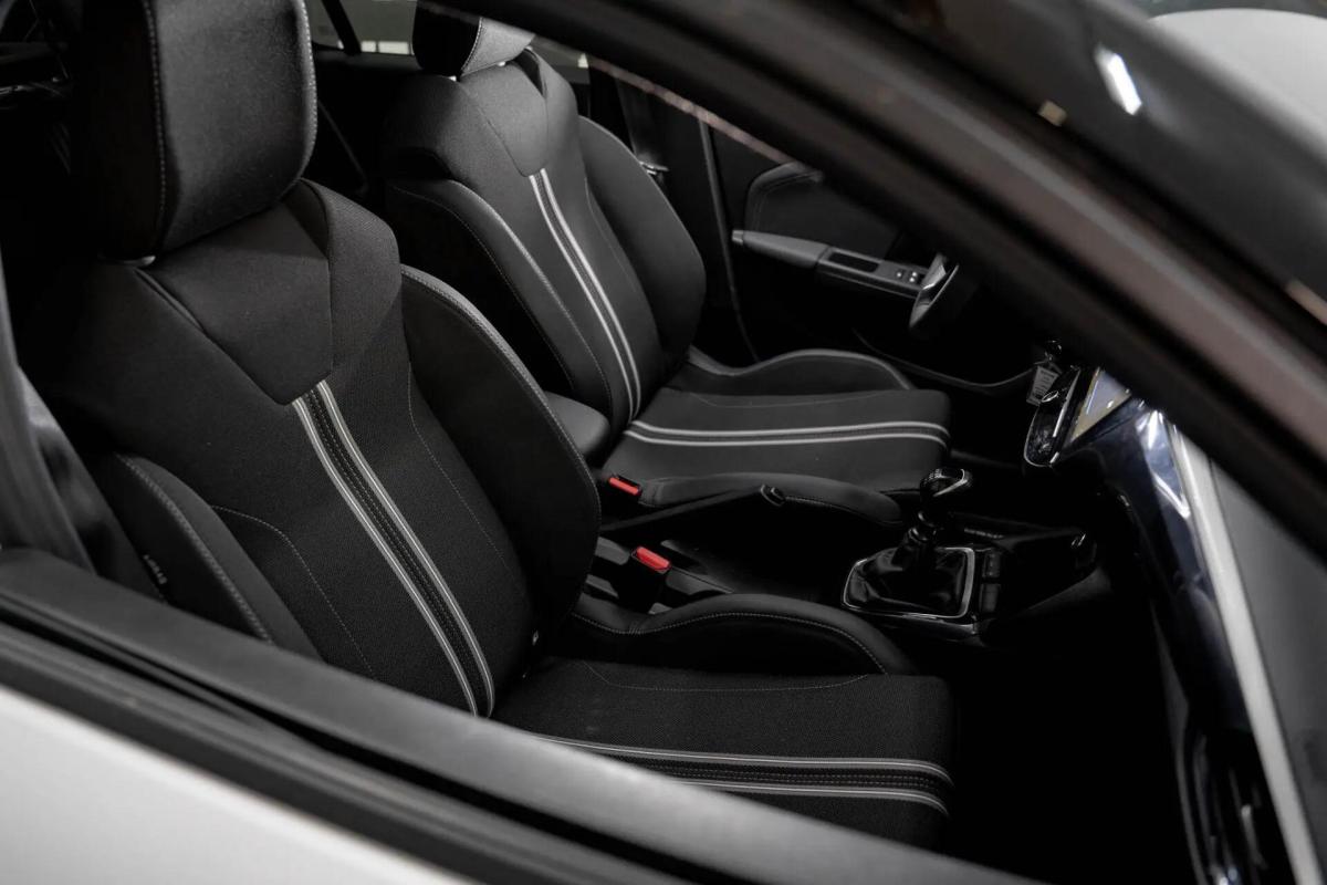 opel-corsa-2025-gasolina-1199cc