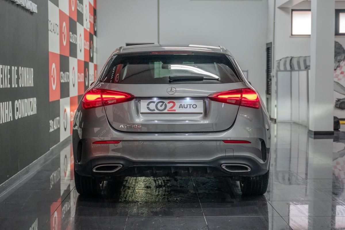 mercedes-benz-classe-a-2024-hibrido-a-gasolina-1332cc