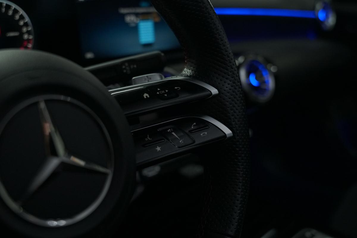 mercedes-benz-classe-a-2024-hibrido-a-gasolina-1332cc