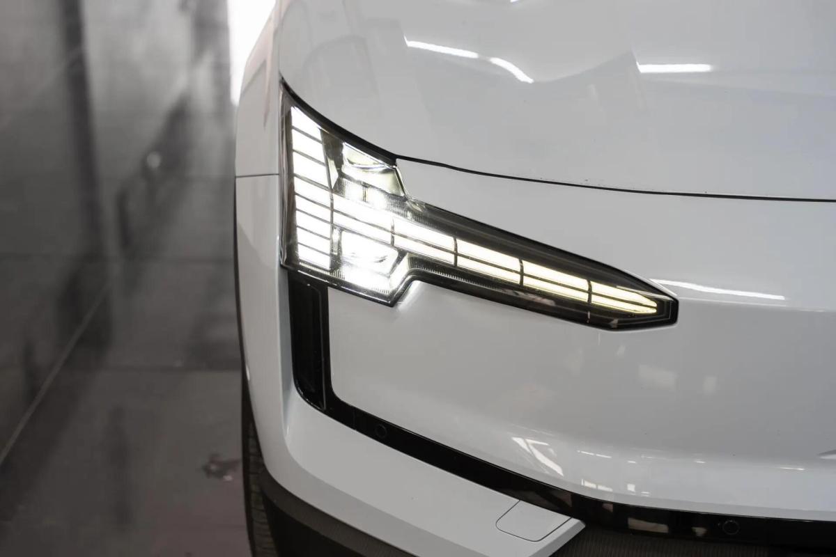 volvo-ex30-2024-eletrico-0cc