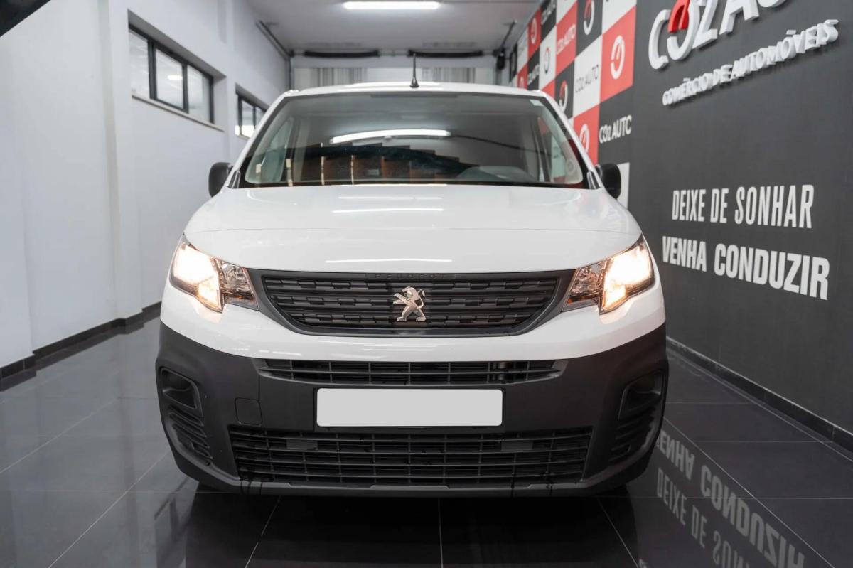 peugeot-partner-2023-diesel-1499cc