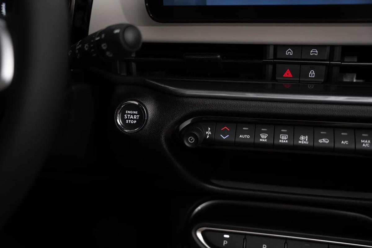 fiat-600-2026-gasolina-1199cc