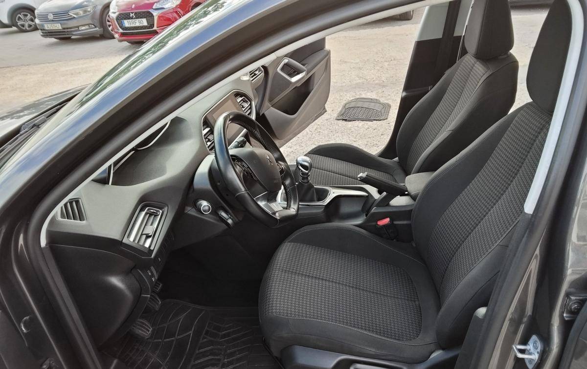 peugeot-308-sw-2019-diesel-1499cc