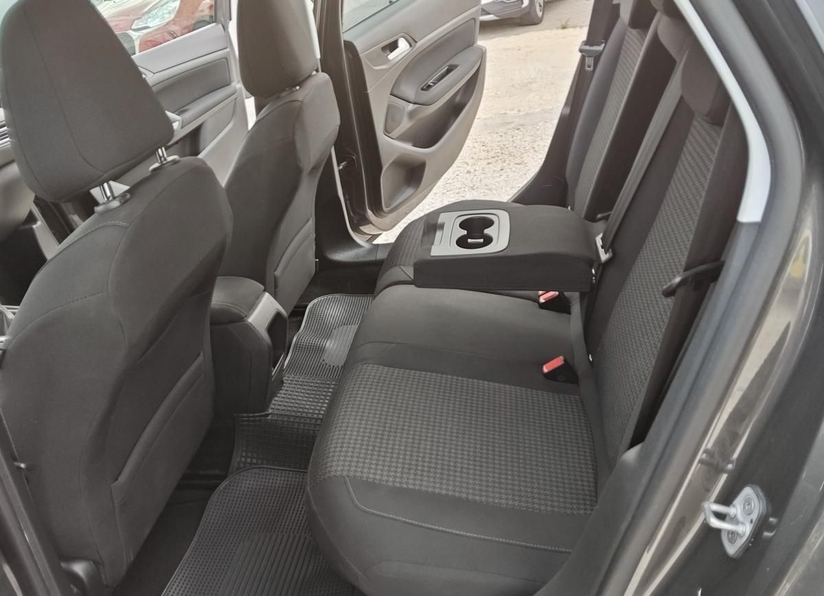 peugeot-308-sw-2019-diesel-1499cc