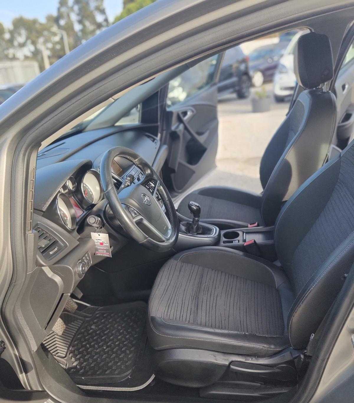 opel-astra-2016-diesel-1598cc