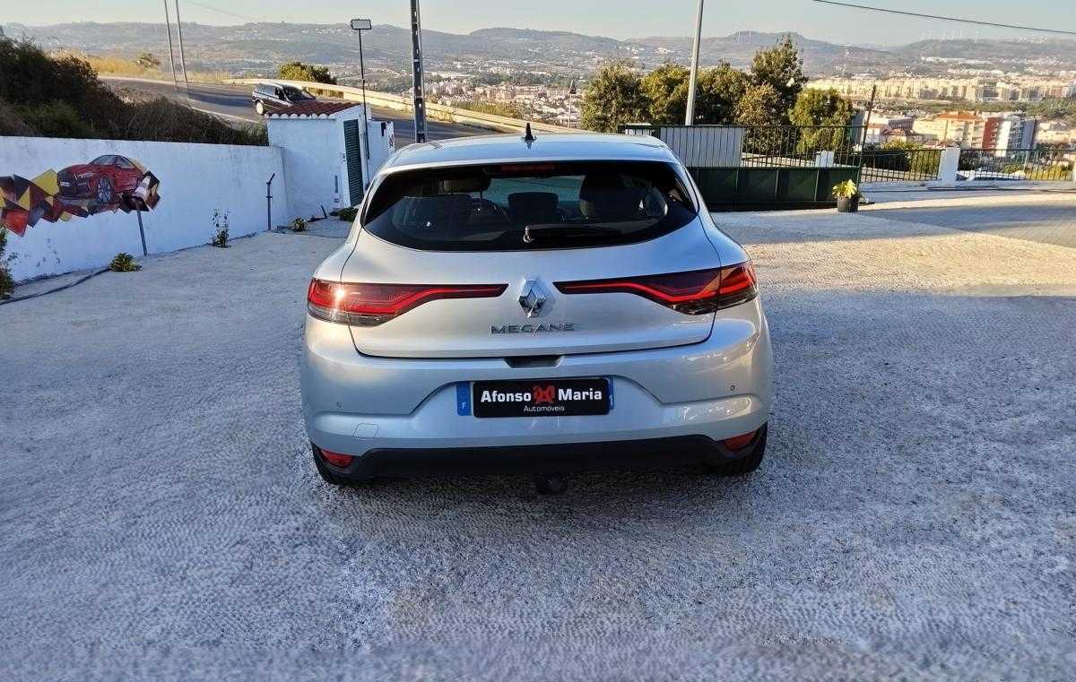 renault-megane-2024-diesel-1461cc