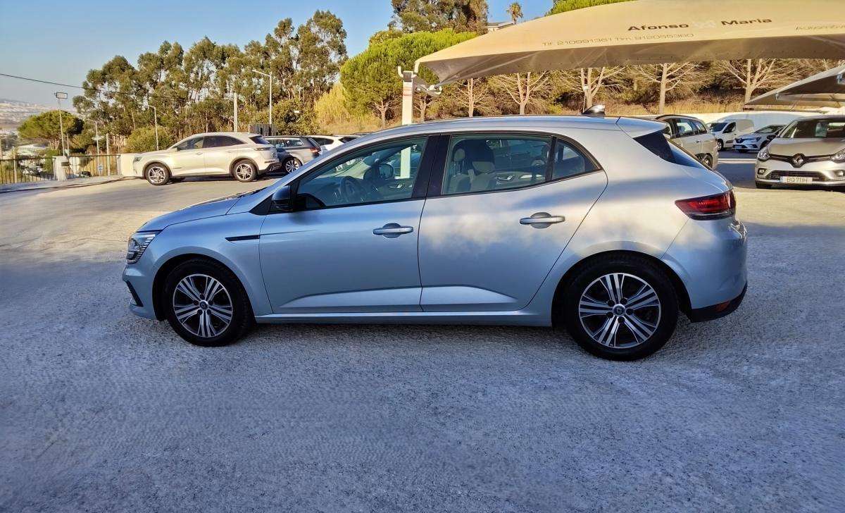 renault-megane-2024-diesel-1461cc
