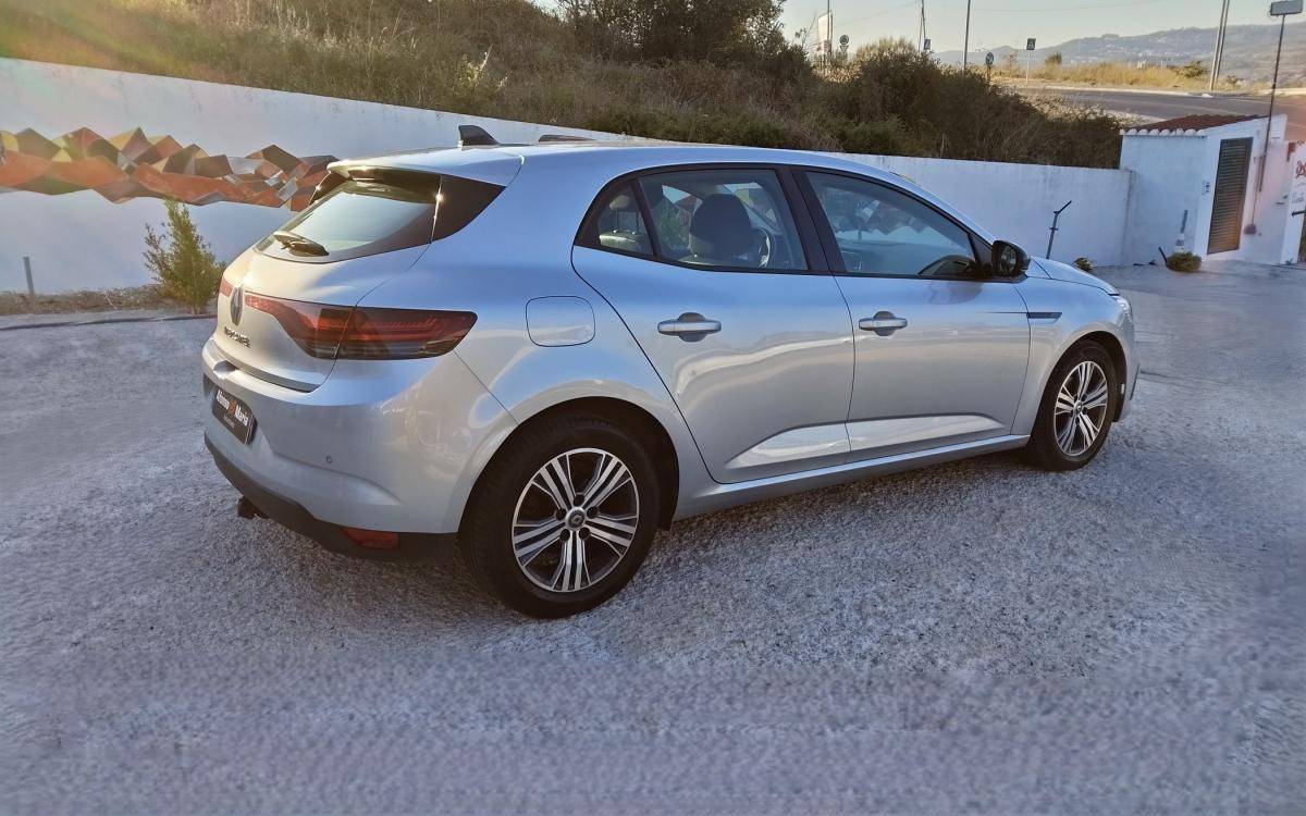 renault-megane-2024-diesel-1461cc