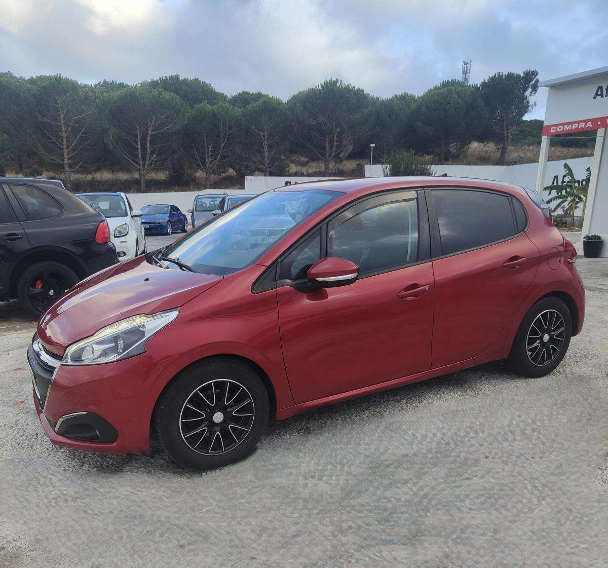 peugeot-208-2016-diesel-1560cc