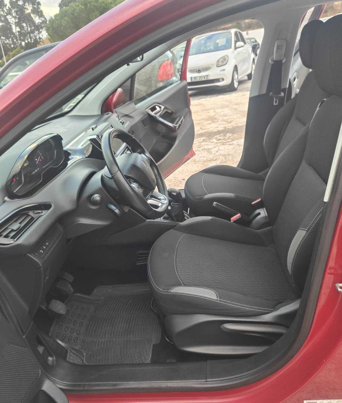 peugeot-208-2016-diesel-1560cc