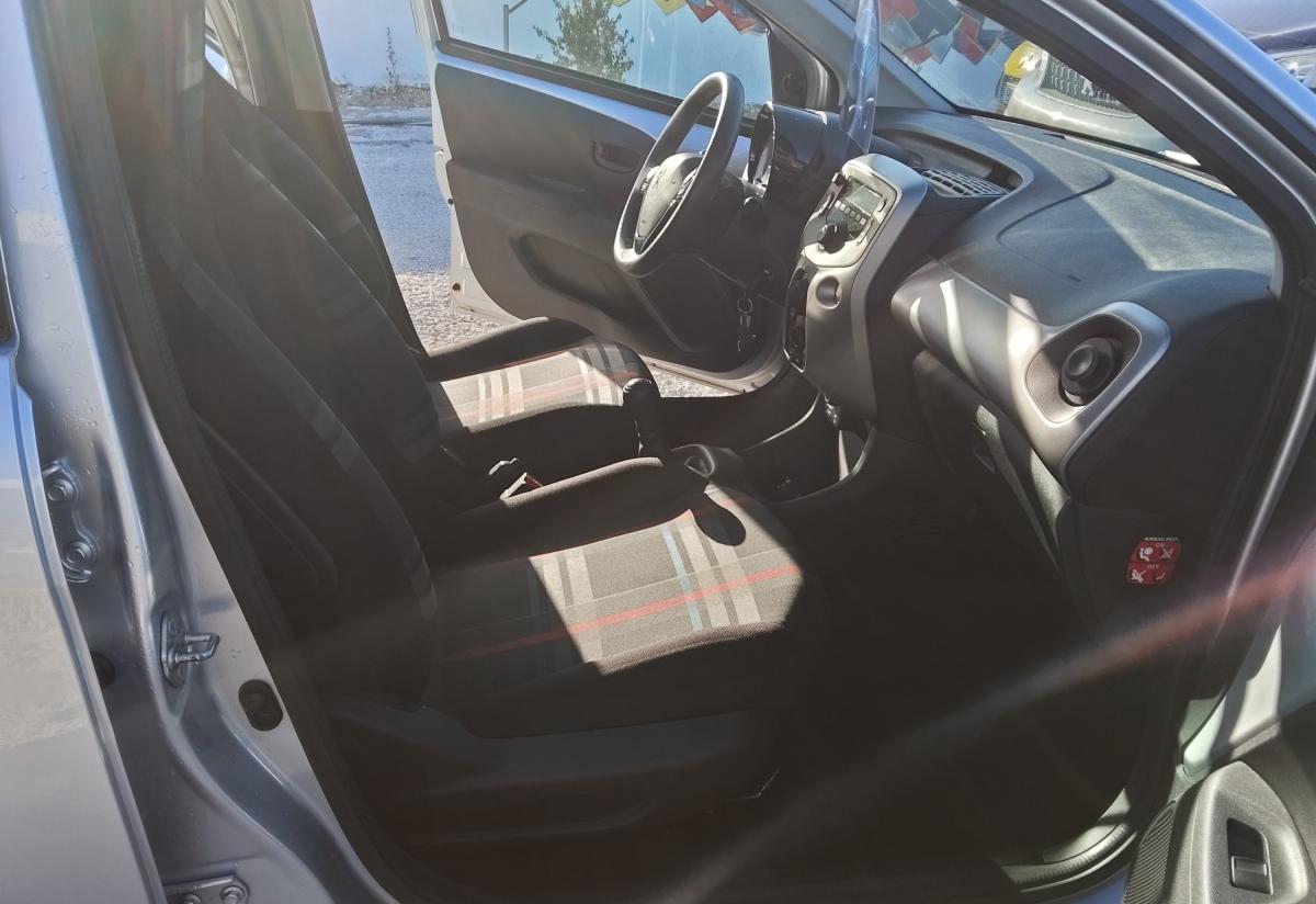 peugeot-108-2014-gasolina-998cc