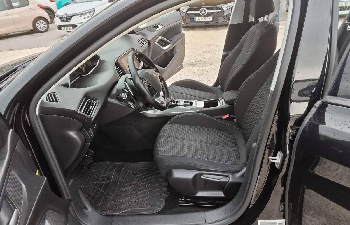 peugeot-308-sw-2019-diesel-1499cc