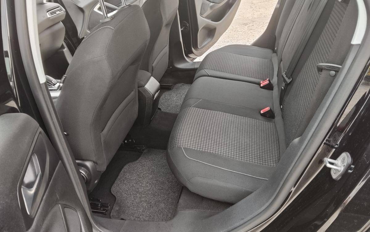 peugeot-308-sw-2019-diesel-1499cc