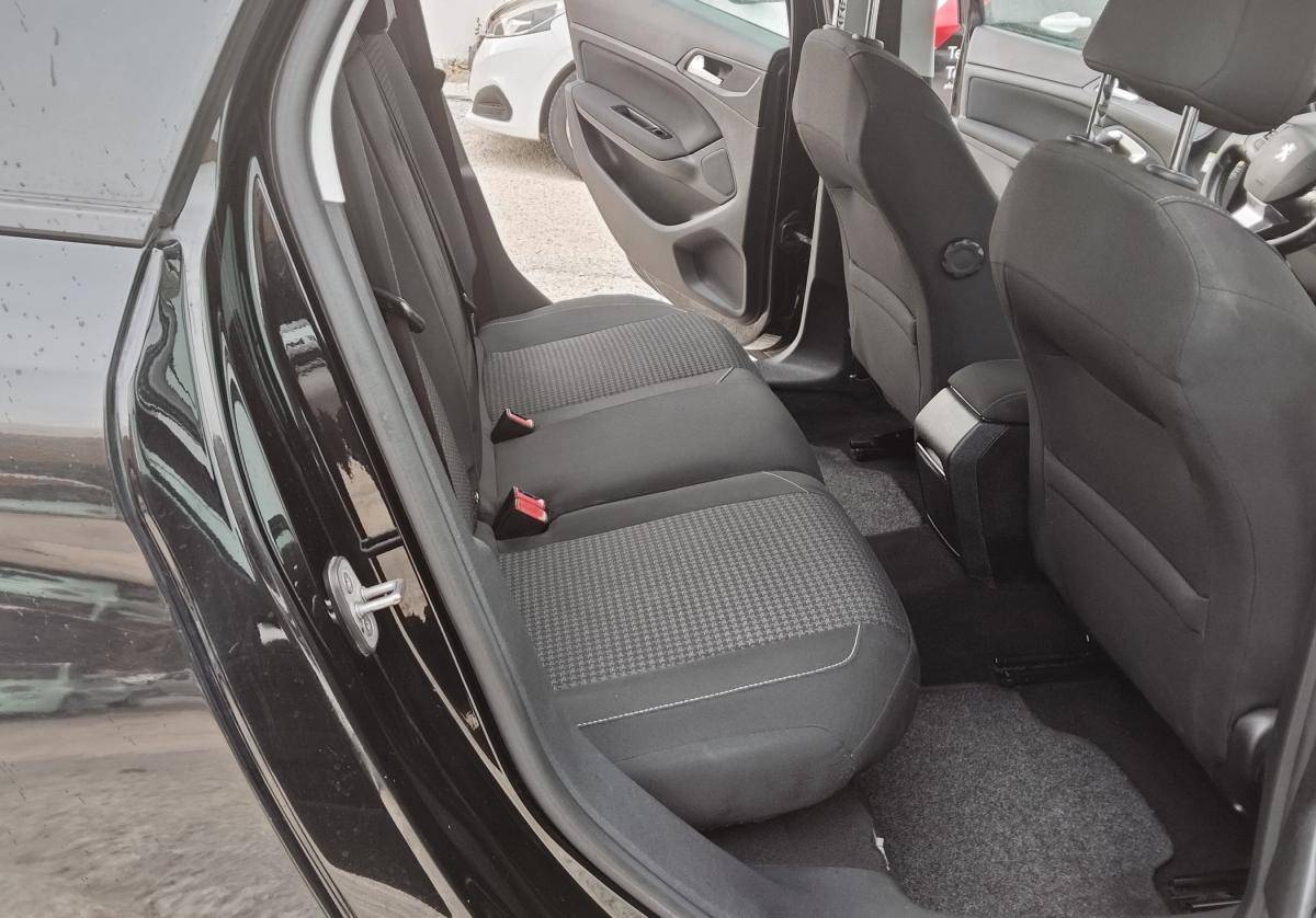 peugeot-308-sw-2019-diesel-1499cc
