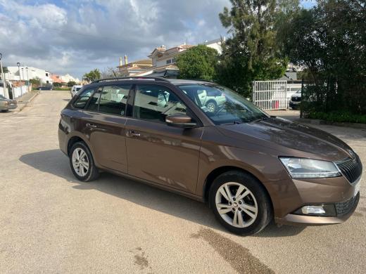 skoda-fabia-break-2019-gasolina-999cc
