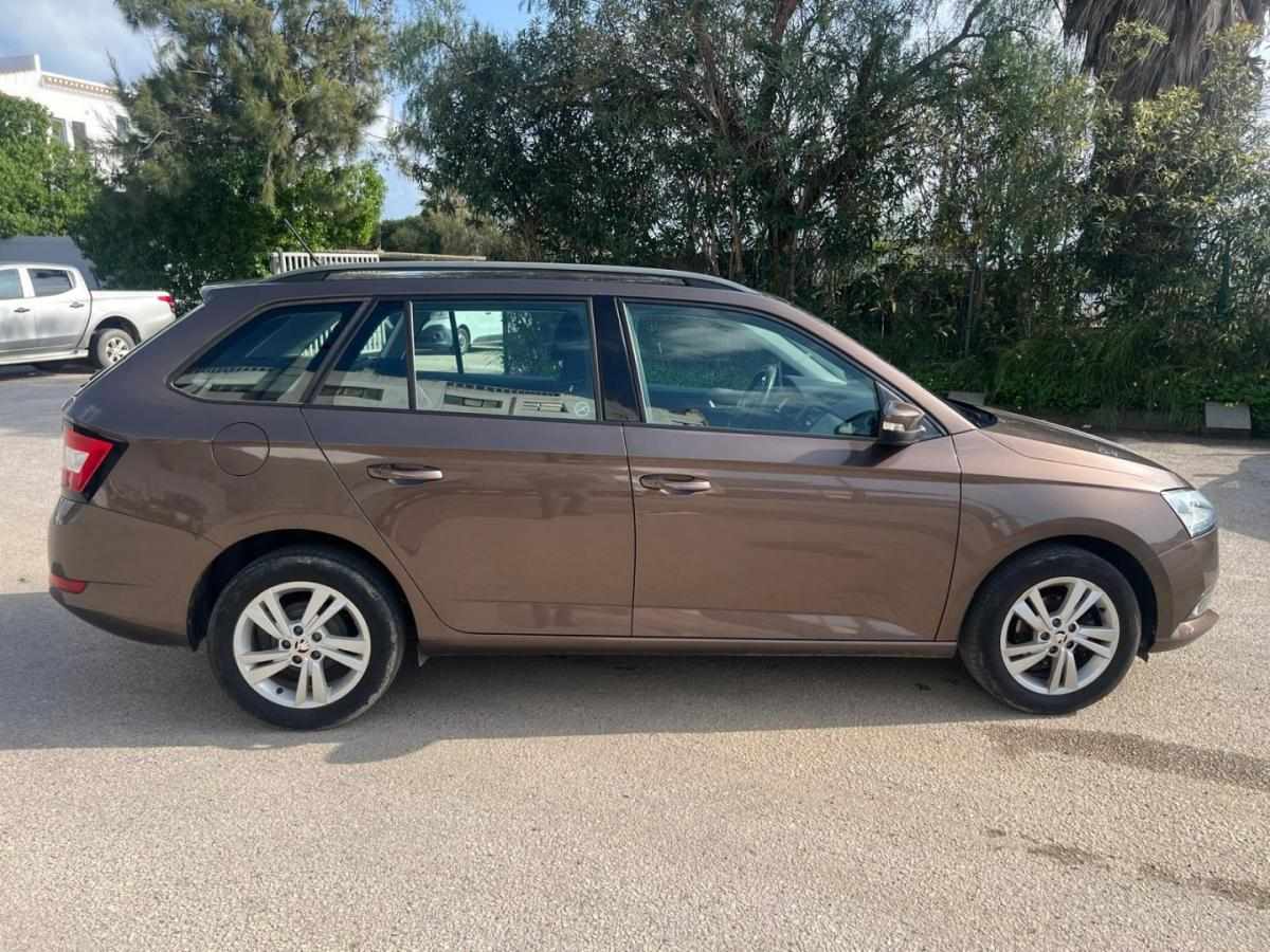 skoda-fabia-break-2019-gasolina-999cc