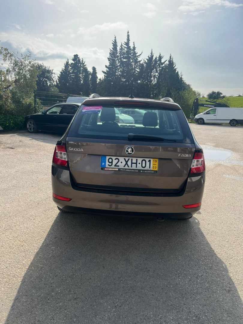 skoda-fabia-break-2019-gasolina-999cc