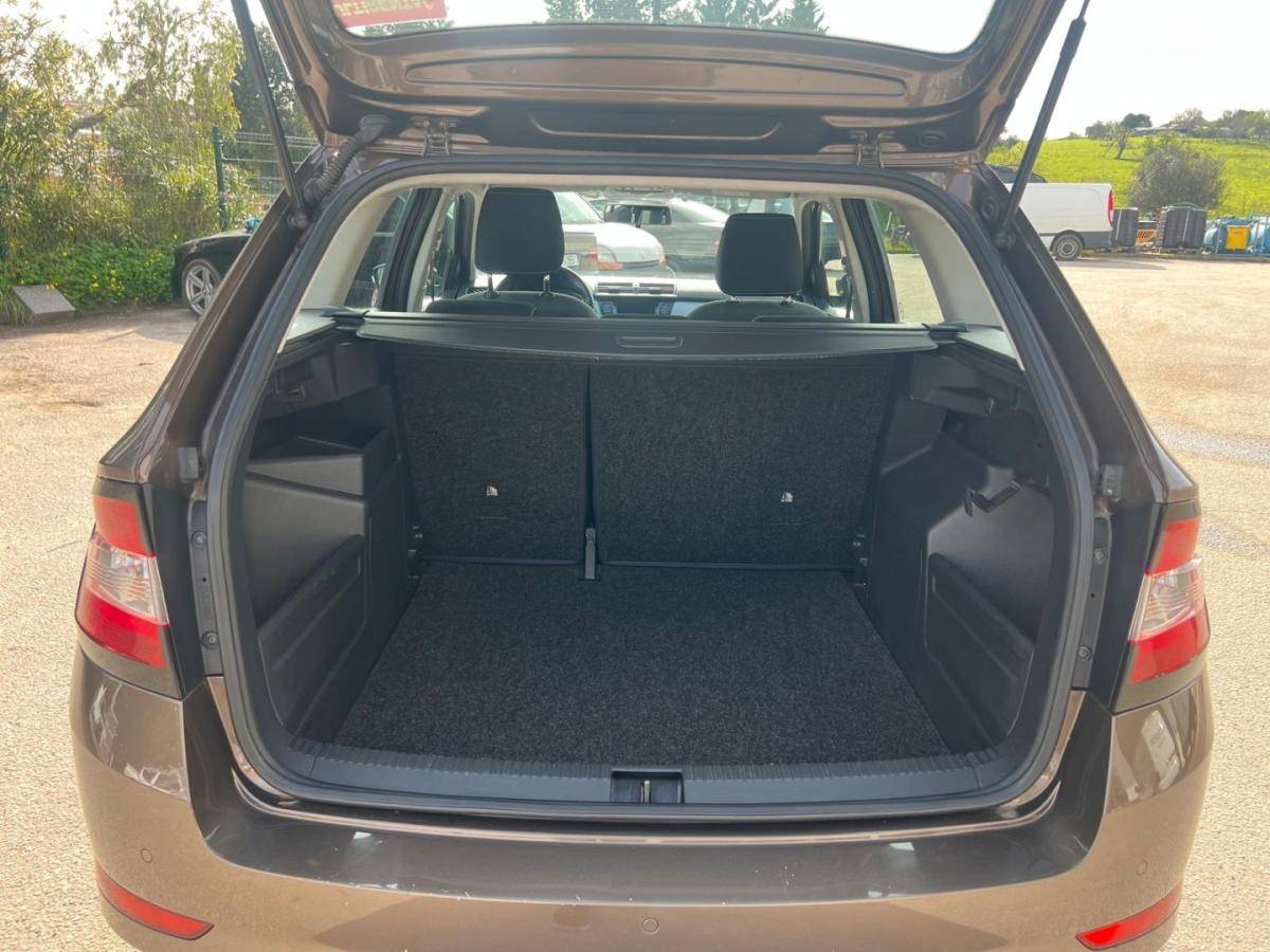 skoda-fabia-break-2019-gasolina-999cc