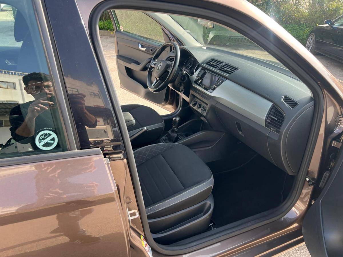 skoda-fabia-break-2019-gasolina-999cc